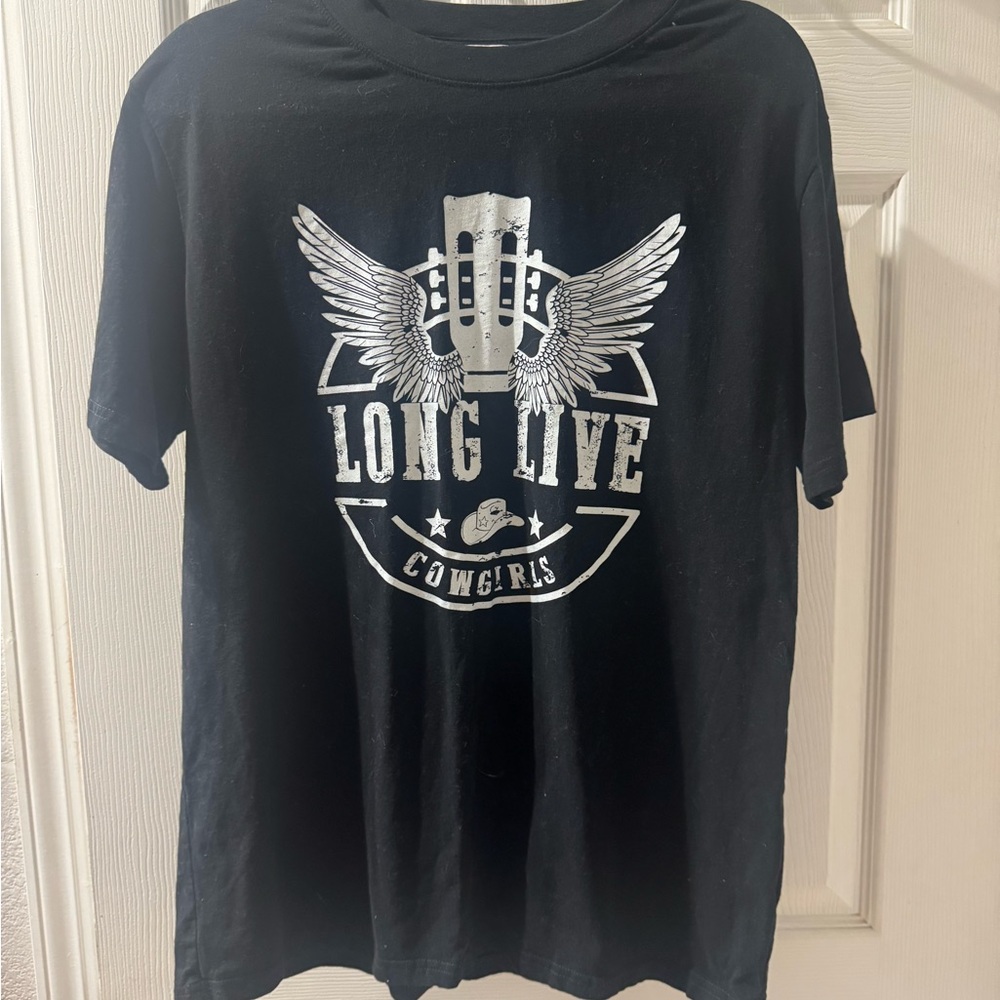 Pink Lily Black Graphic Tee